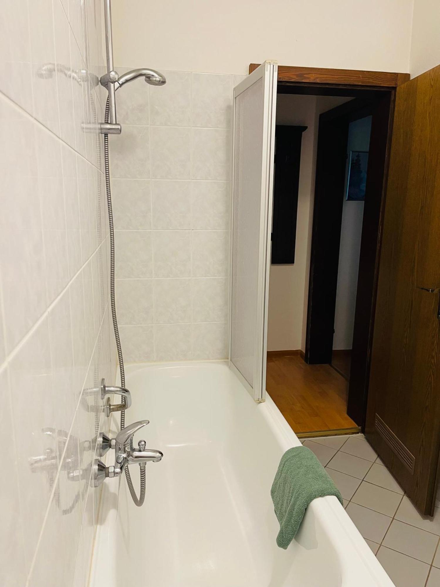 Hotel Ochsen Ortenberg  ภายนอก รูปภาพ